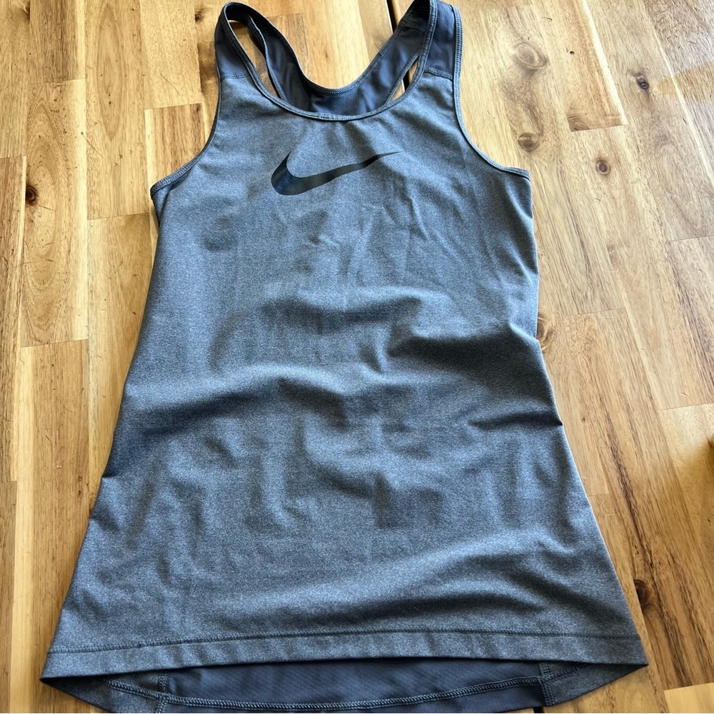 Nike Dri-FIT Gray Racerback Tank Top Size Small
